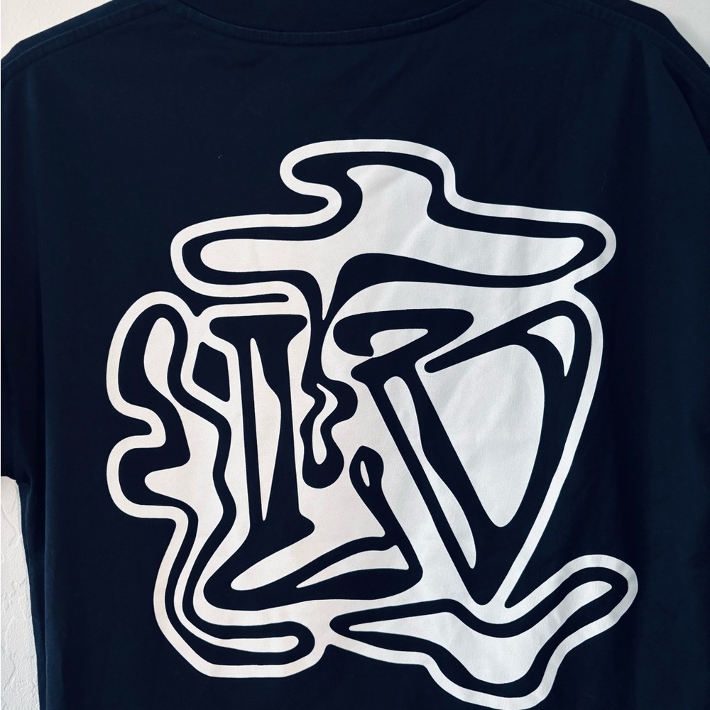 LOUIS VUITTON LV Non-Shoes Smoke
Print Crew Neck For Men Black - Picture 6 of 9
